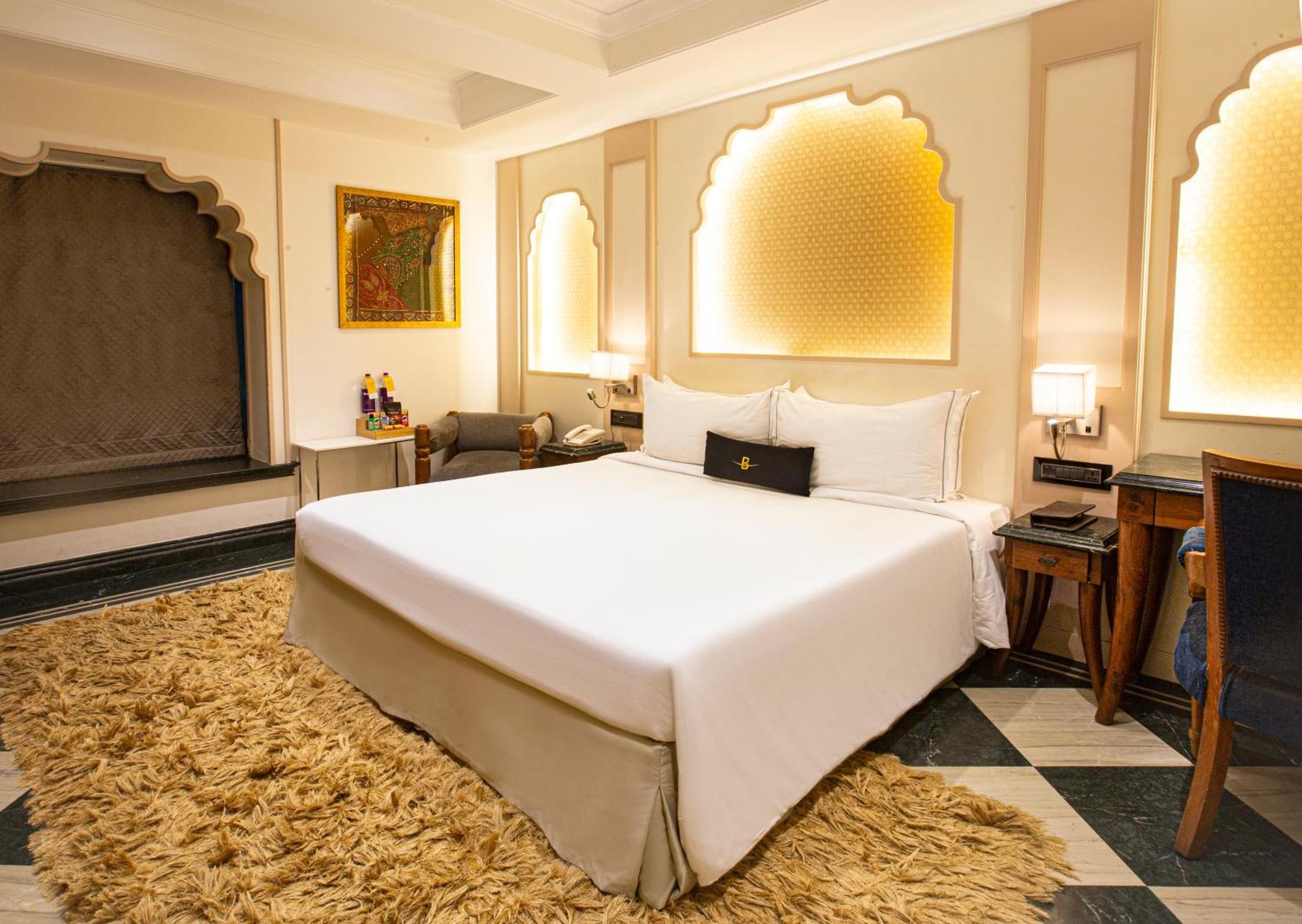 Hotel Bawa Continental Mumbai Exterior photo